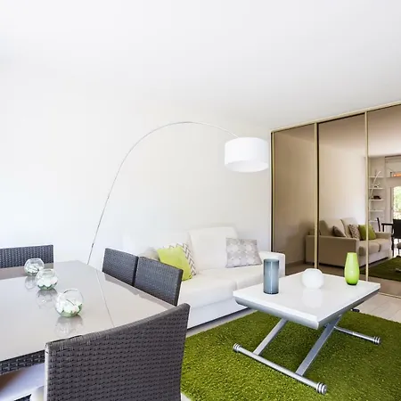 One Bdrm Flat With Balcony A/c-congress/beaches By Weekome *