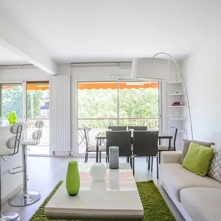 One Bdrm Flat With Balcony A/c-congress/beaches By Weekome Apartment Cannes