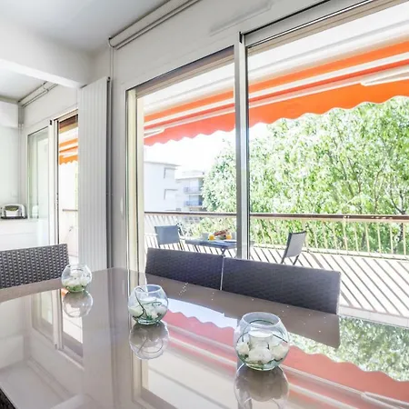 Daire One Bdrm Flat With Balcony A/c-congress/beaches By Weekome *